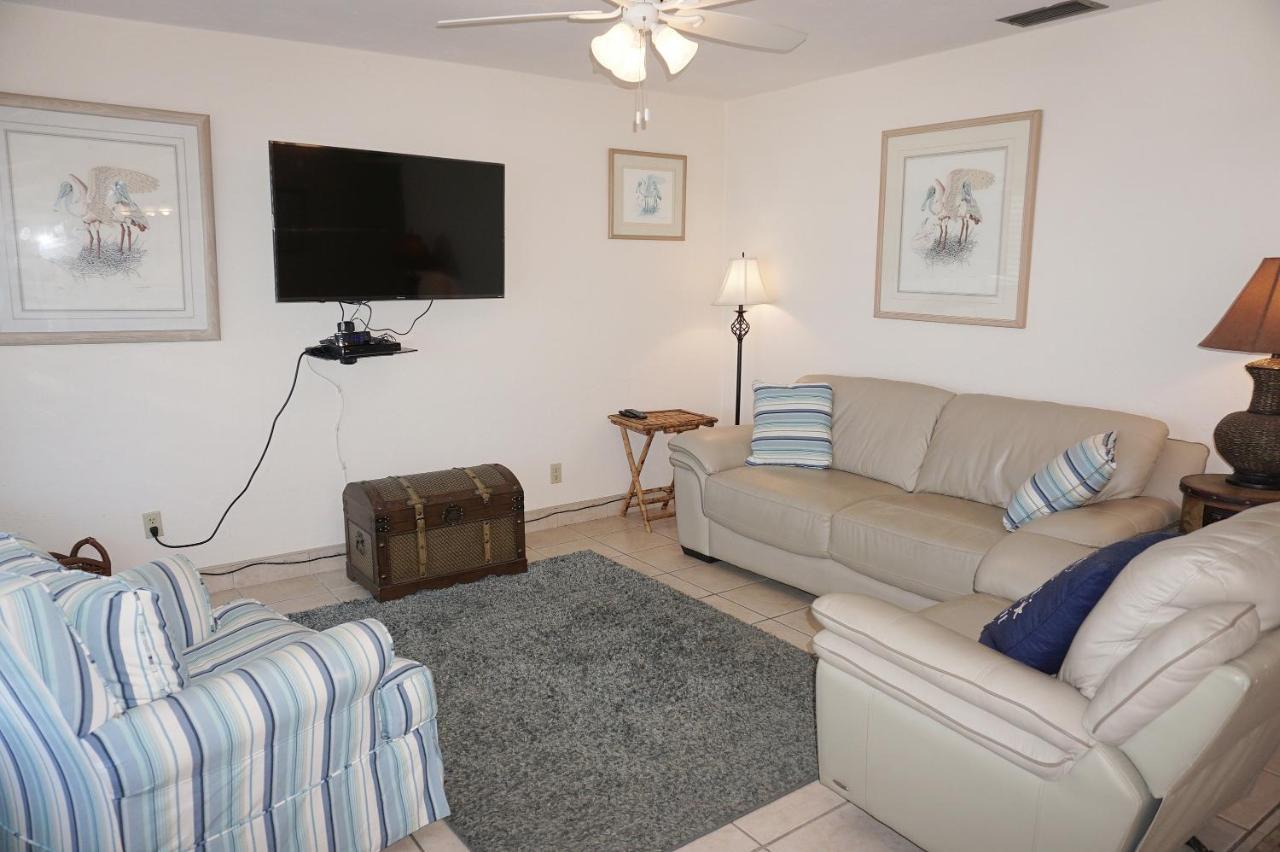 Redington Surf Resort By Travel Resort Services St. Pete Beach Exterior foto