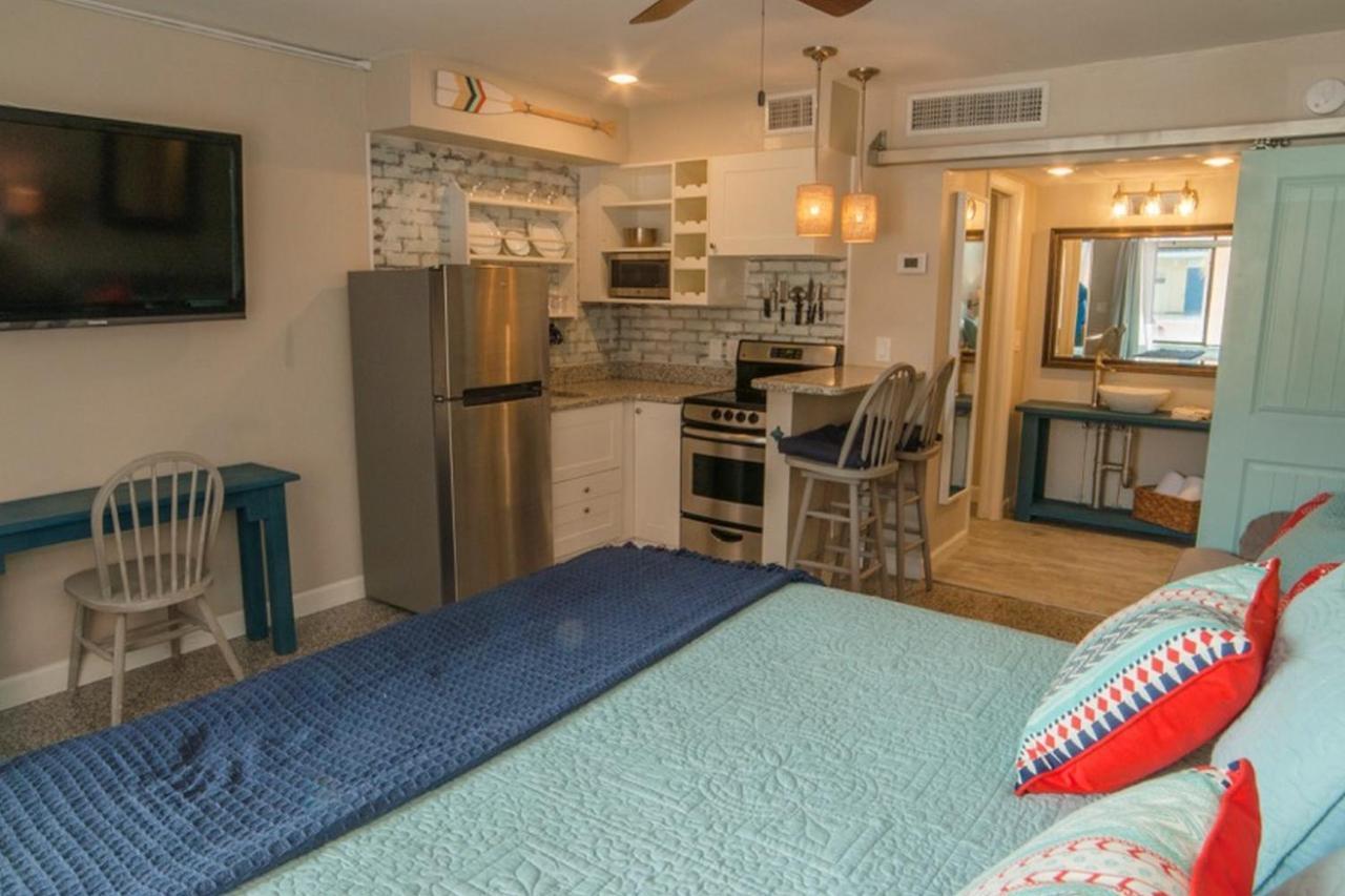 Redington Surf Resort By Travel Resort Services St. Pete Beach Exterior foto