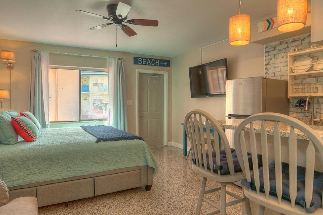 Redington Surf Resort By Travel Resort Services St. Pete Beach Exterior foto